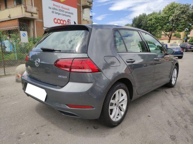 VOLKSWAGEN Golf 1.5 TGI DSG 5p. BlueMotion Technology Aziendale