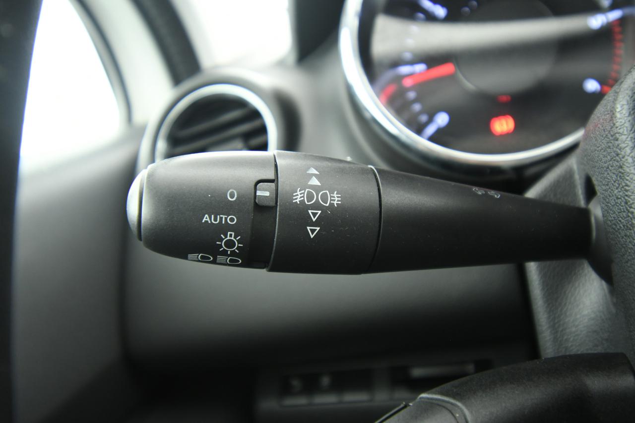 PEUGEOT 5008 1.6 hdi 8v Active 115cv COMMERCIANTI+7 POSTI