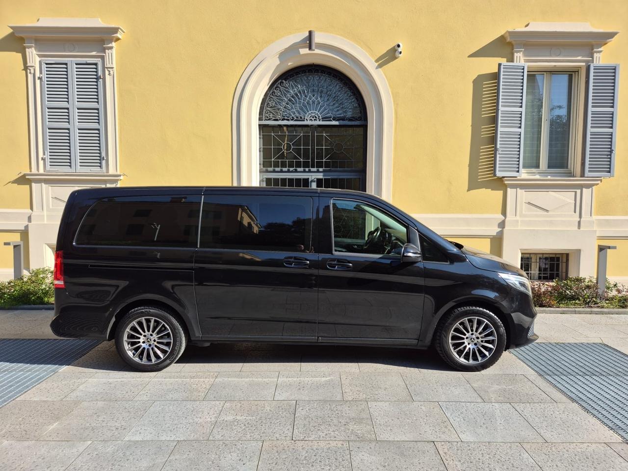 Mercedes-benz V 250 V Long 220 d AMG Line Premium 7 posti PELLE auto