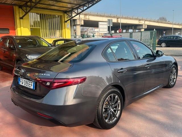 Alfa Romeo Giulia 2.2 Turbodiesel 160 CV AT8 Super