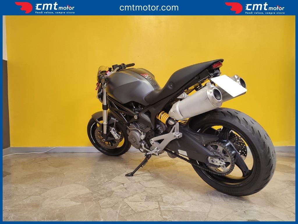 Ducati Monster 696 - 2011