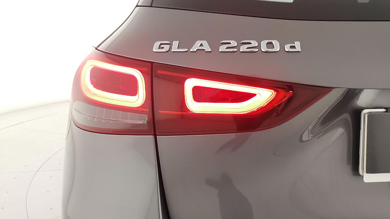 Mercedes-Benz GLA-H247 2020 - GLA 220 d Premium 4matic auto