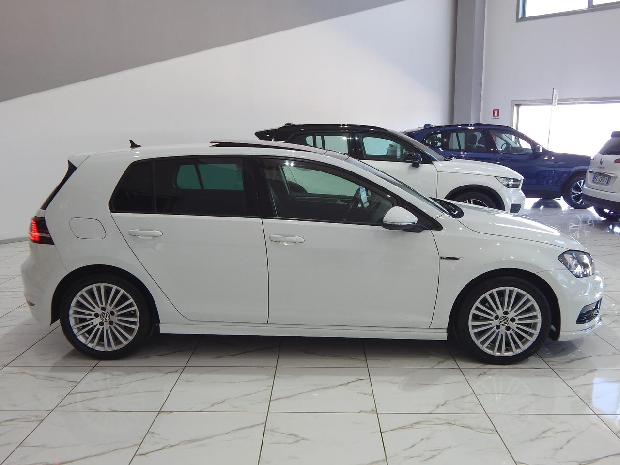 Volkswagen Golf 1.6 TDI Sport Edition R-Line DSG TETTO-NAVI-XENON