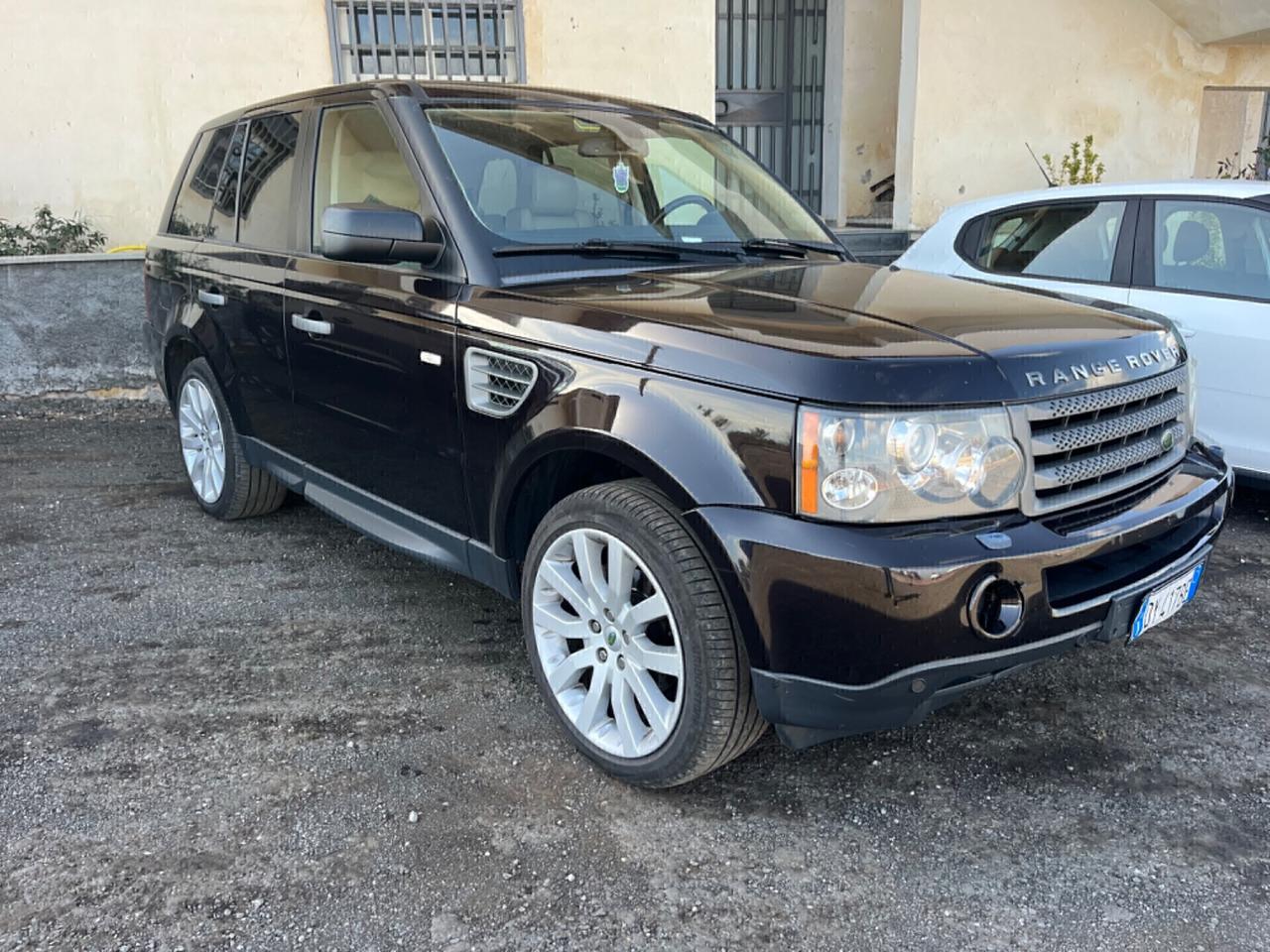 Land Rover Range Rover Sport Range Rover Sport 2.7 TDV6 HSE