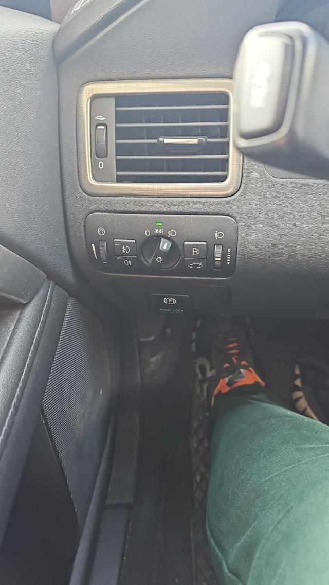 VOLVO V70 D3 Geartronic Momentum