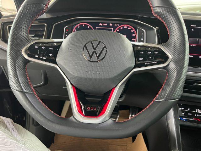 VOLKSWAGEN Polo 2.0 TSI DSG GTI ACC/CAR PLAY/FULL LED/"18 BLACK