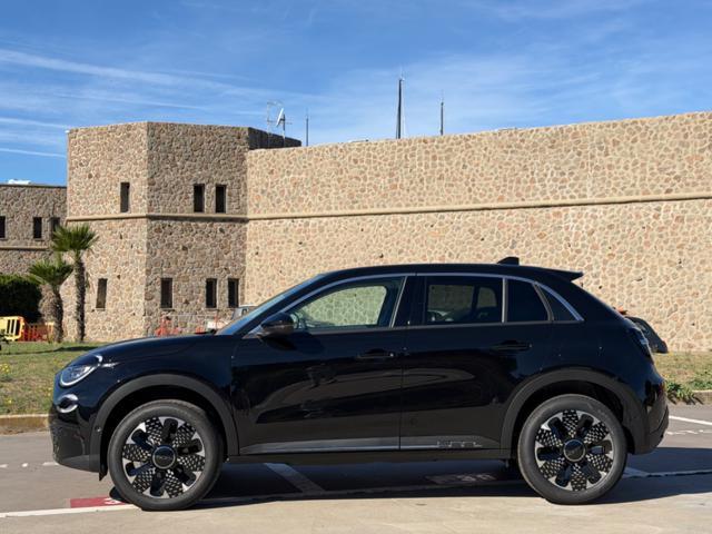 FIAT 600 KM0 LA PRIMA 100CV+CARPLAY WI-FI+18''+RCAM+2PDC