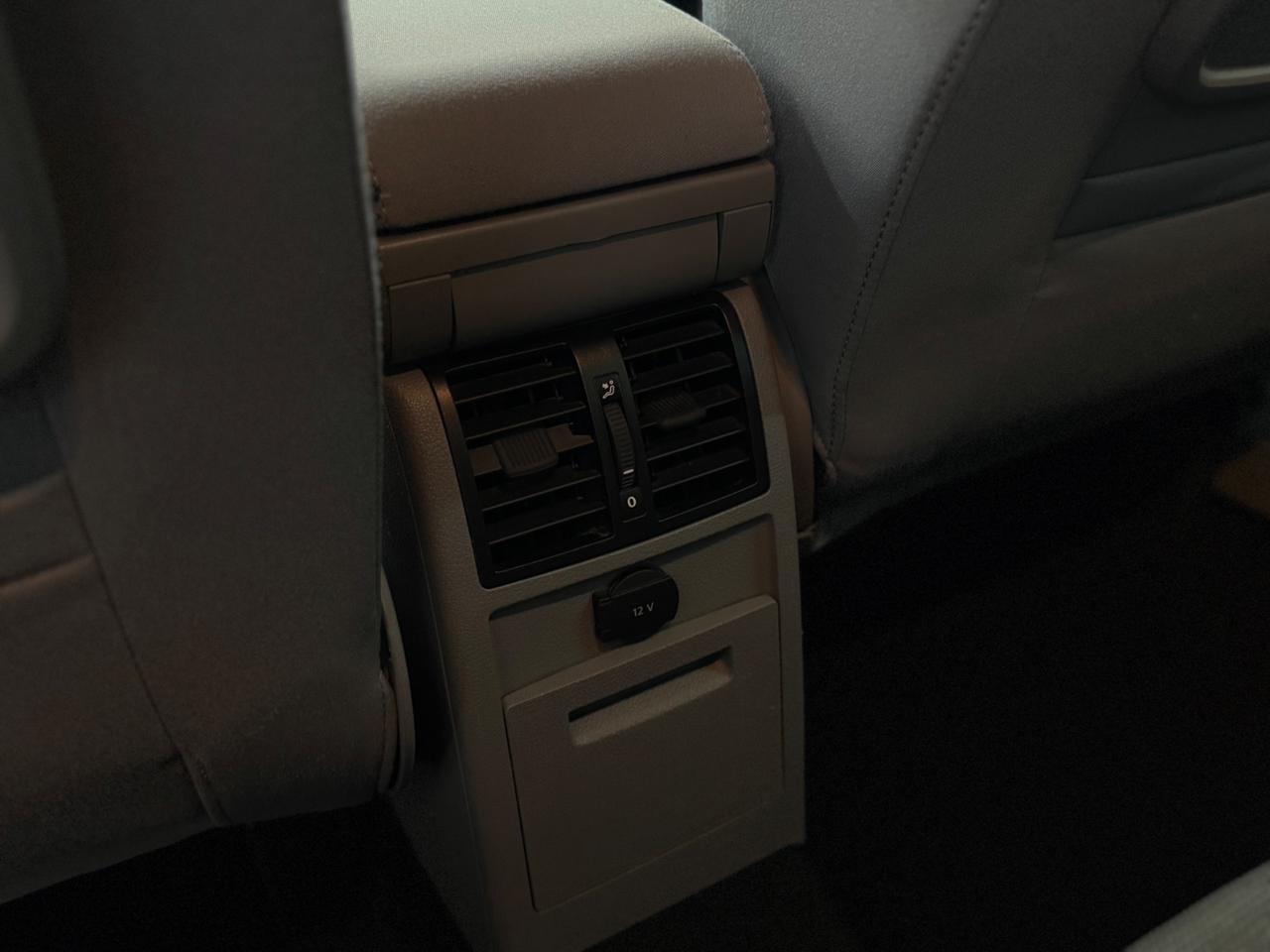Volkswagen Touran 2.0 F DSG Highline