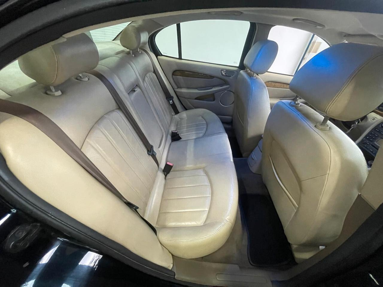 Jaguar X-Type 2.0D cat Executive EU3