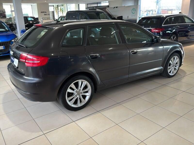 Audi A3 A3 SPB 1.6 TDI 105 CV CR Ambition Volano Rumoroso