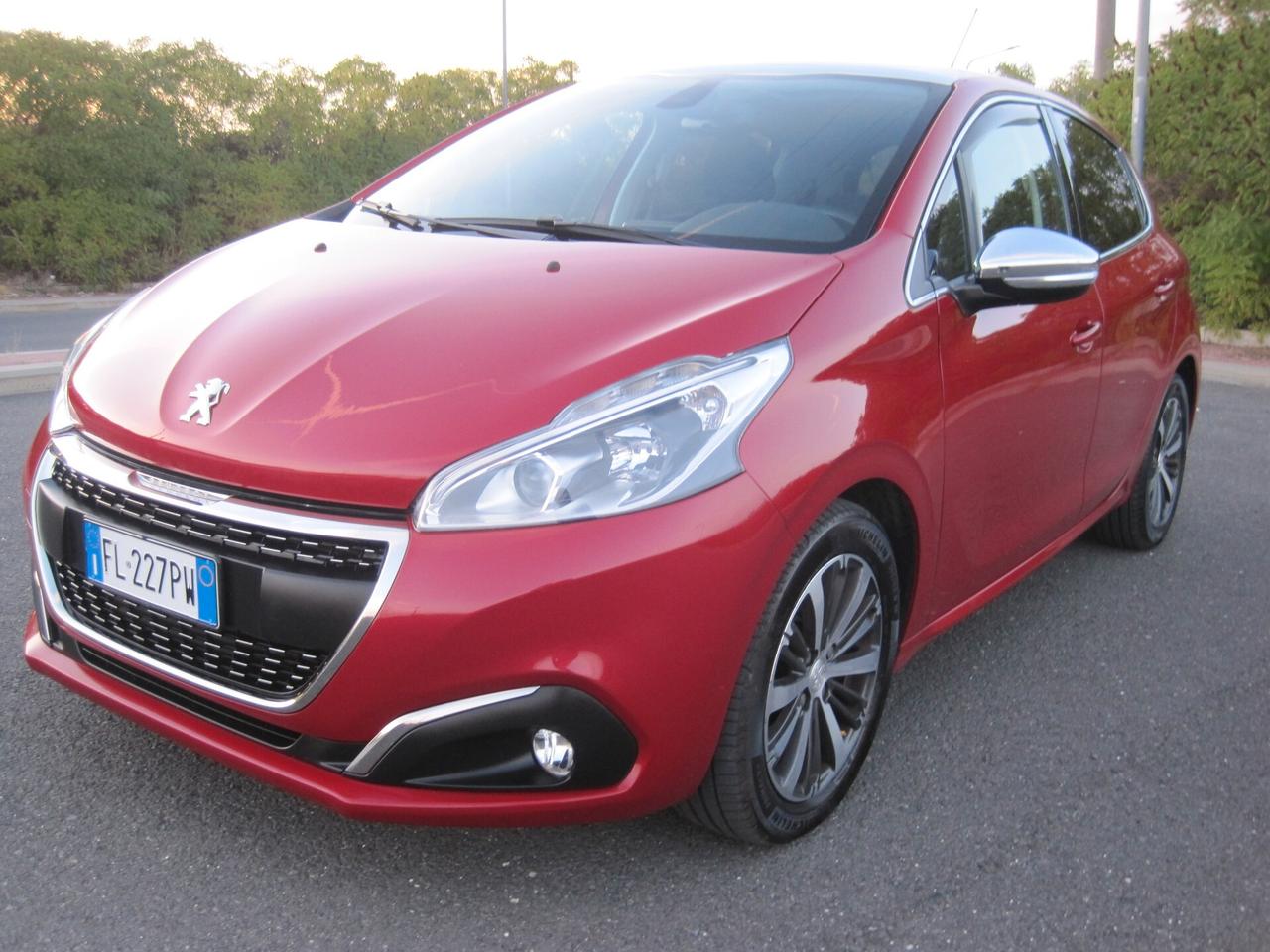 Peugeot 208 PureTech Turbo 110 EAT6 S&S 5 porte Allure
