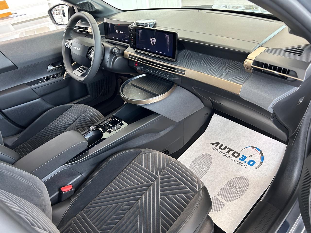 Lancia Ypsilon Hybrid e-DCT LX Neopatentati