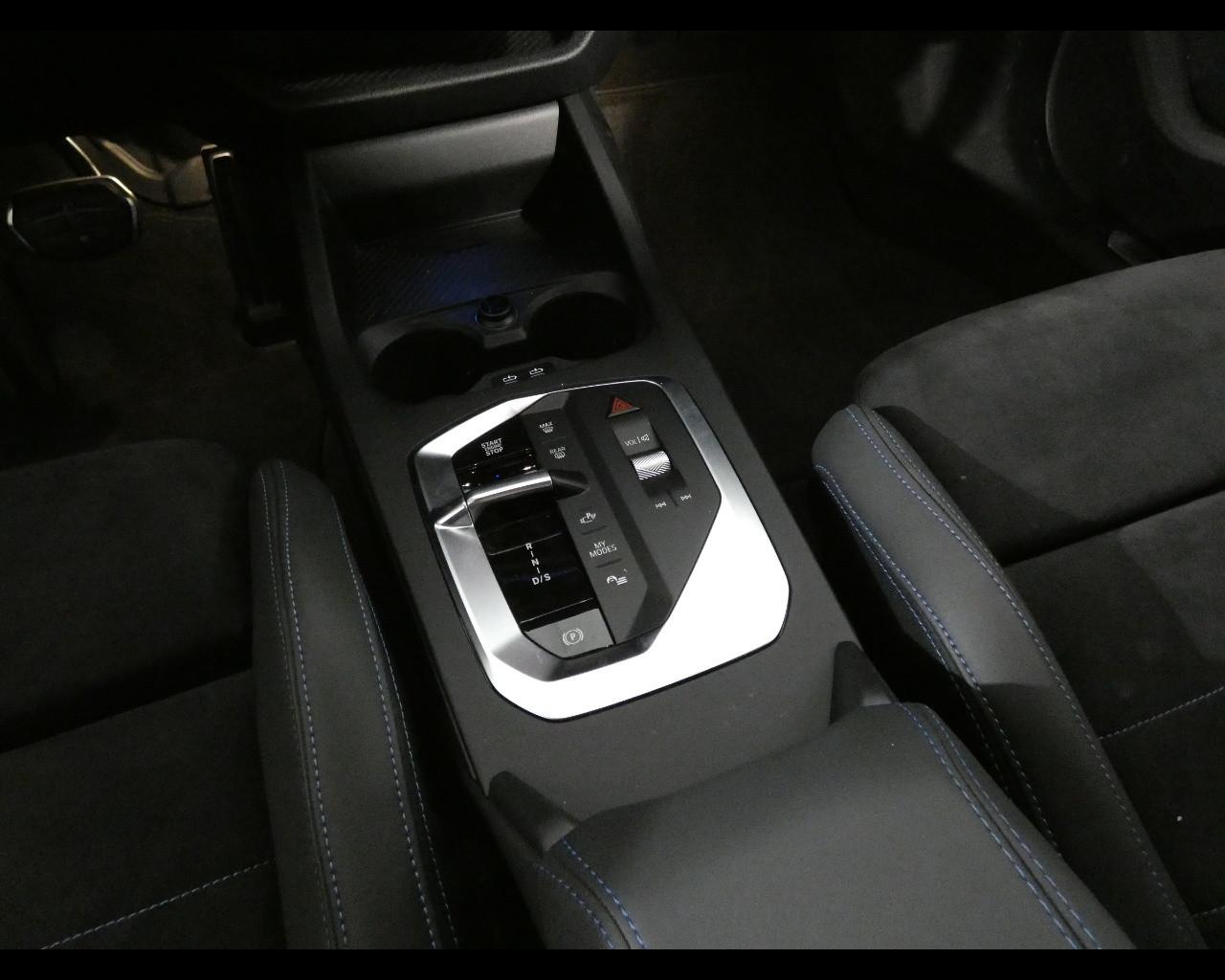 BMW Serie 1 (F70) - 118d MSport