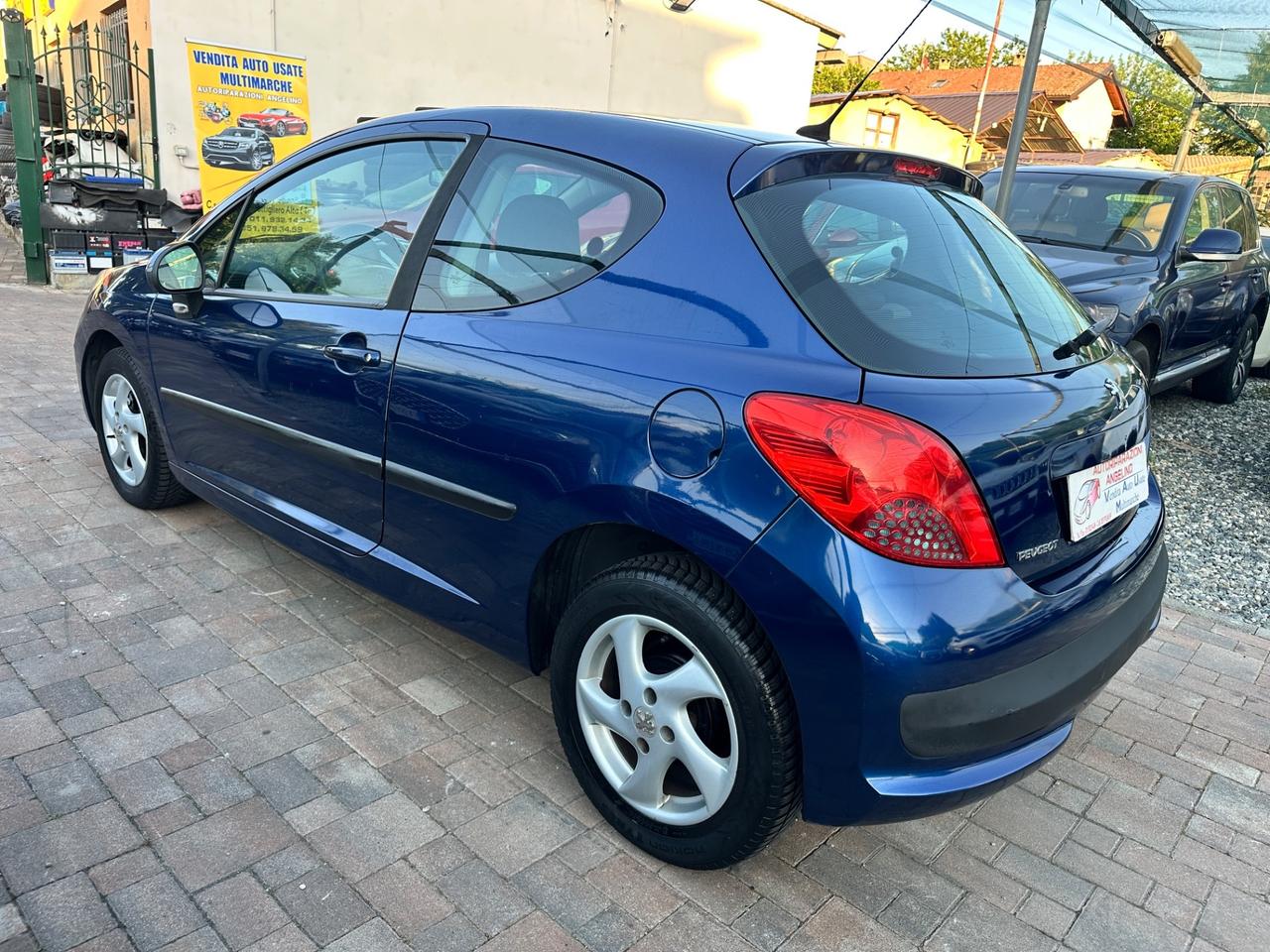 Peugeot 207 1.4 Benzina ok per neopatentati