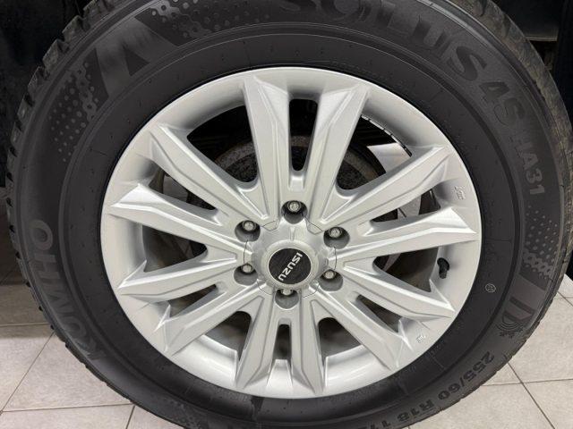 ISUZU D-Max 1.9 Crew Cab Quasar A/T 4WD - DIC/2020