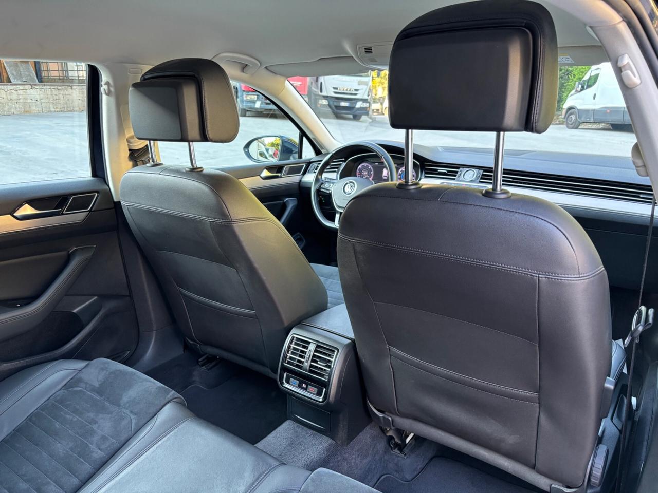 VW PASSAT VARIANT 2.0TDI 150cv HIGHLINE PERFETTA