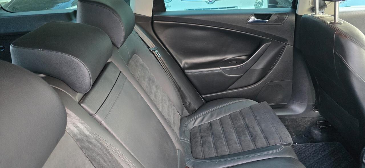 Volkswagen Passat 2.0 16V TDI 4mot. Var. Sportline