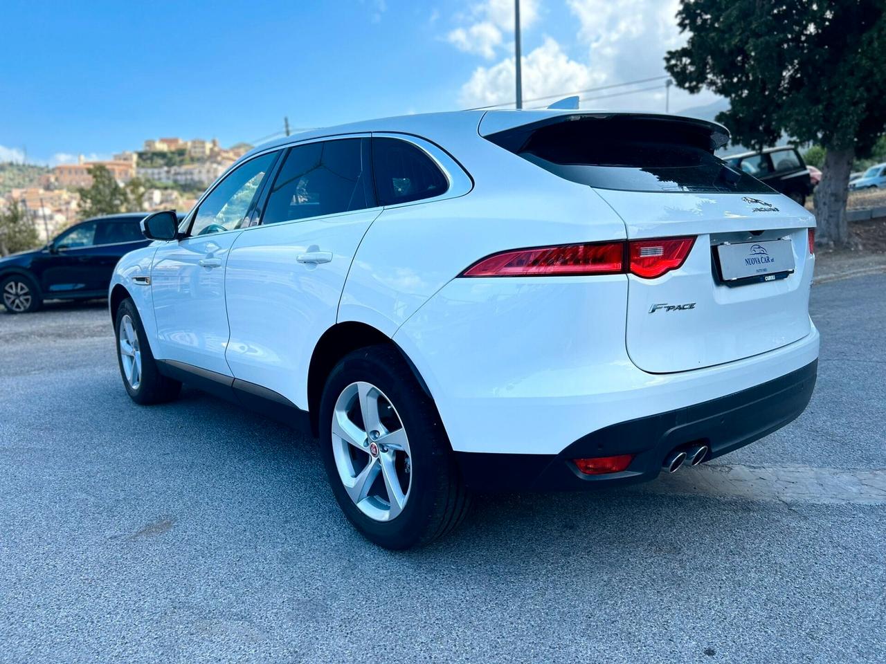 Jaguar F-Pace 2.0 D 180 CV Prestige