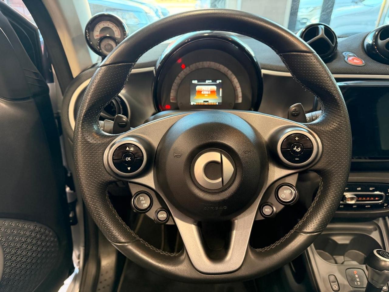 Smart ForTwo 90 0.9 T twinamic cabrio BRABUS