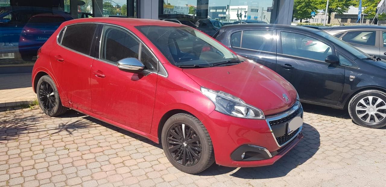 Peugeot 208 PureTech 82 5 porte Allure OK NEO PATENTATI