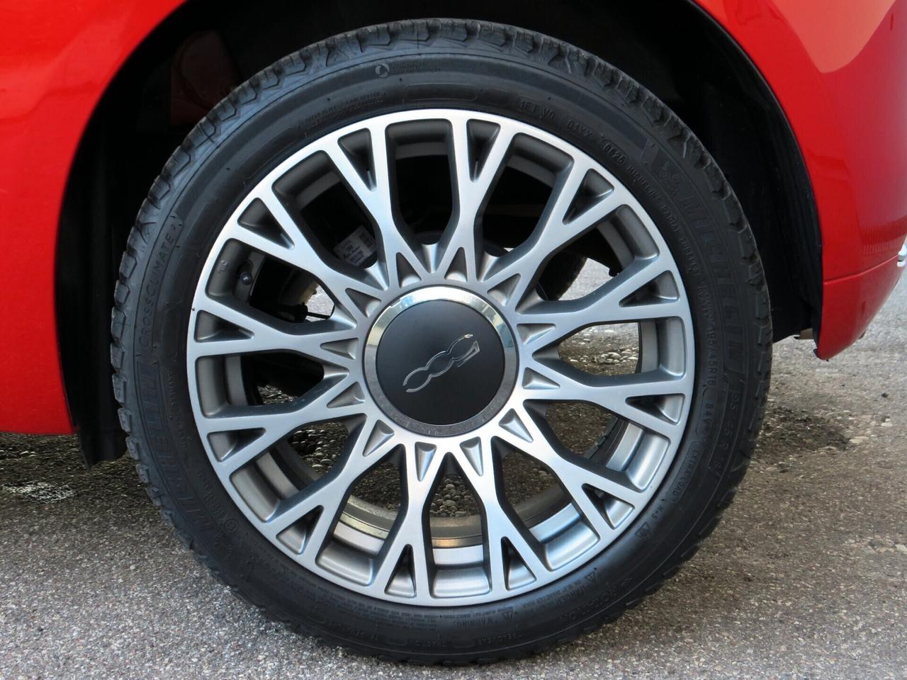 Fiat 500 1.0 hybrid Dolcevita. navi/cerchi16/clima aut