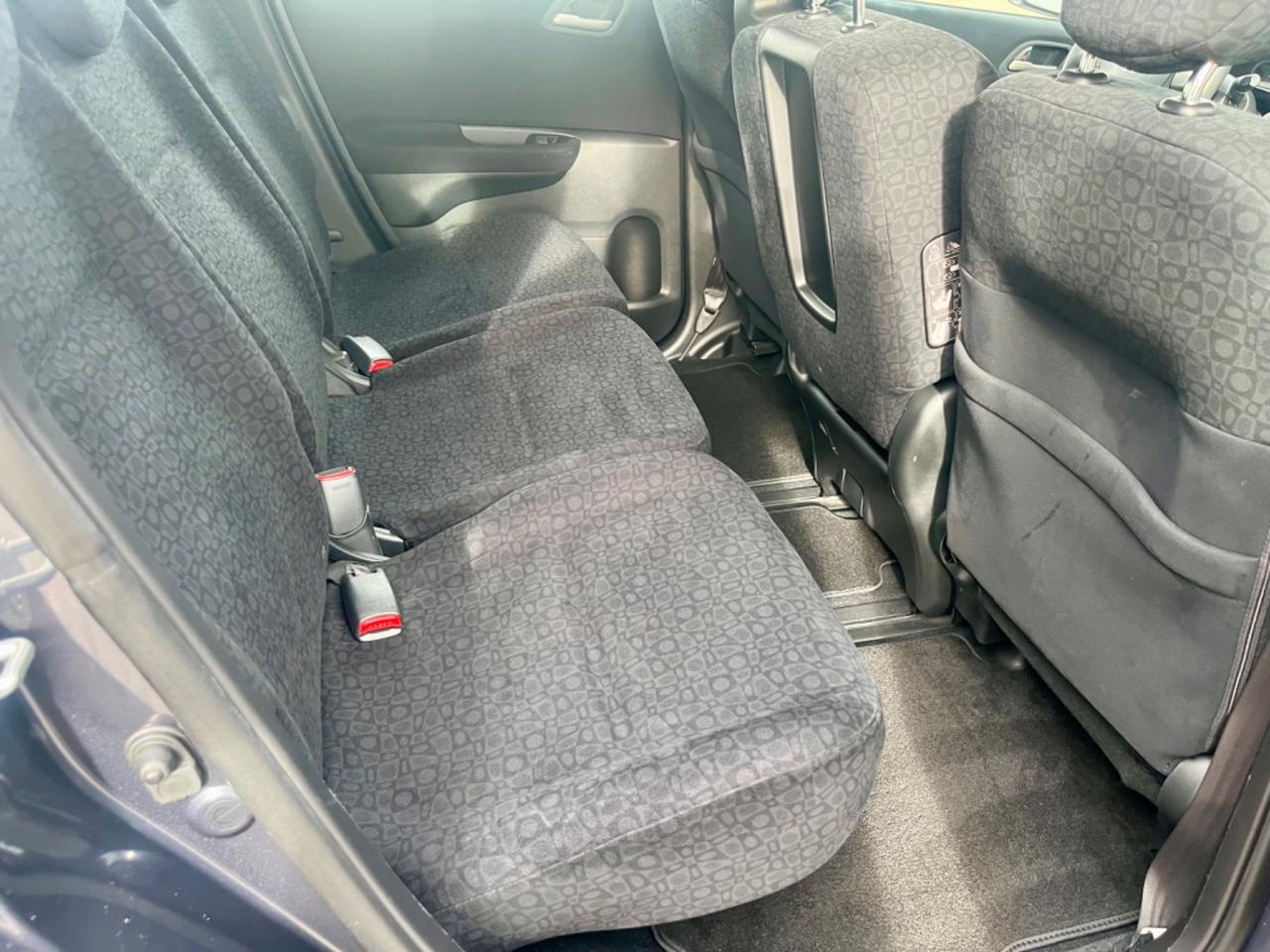 Honda FR-V 1.7benz 2006 124.000km 6posti pefetta