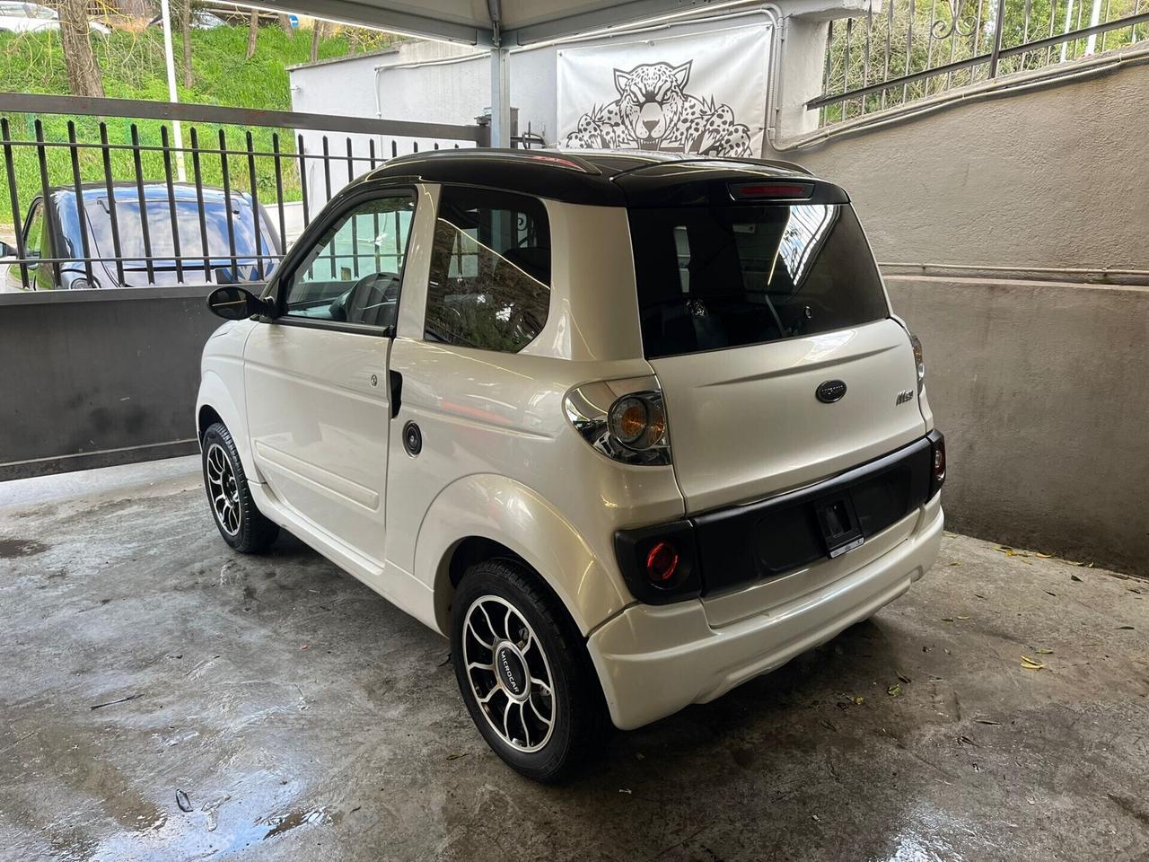 Microcar M.Go Permute e Trasporto