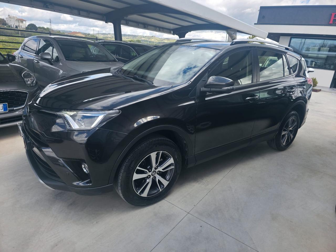 Toyota RAV 4 RAV4 2.0 D-4D 2WD Business