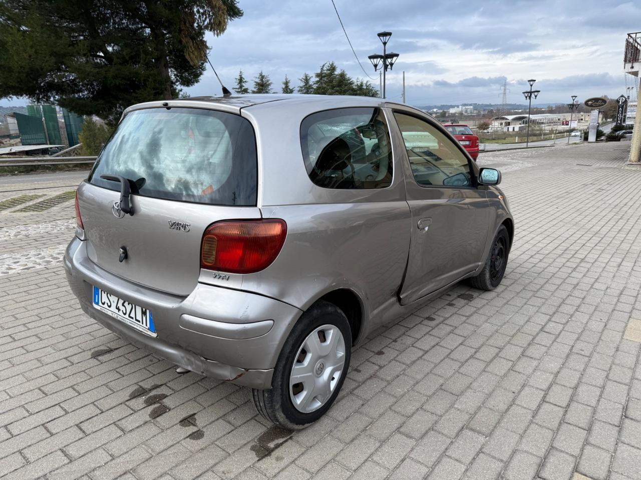 Toyota Yaris sol 1.0