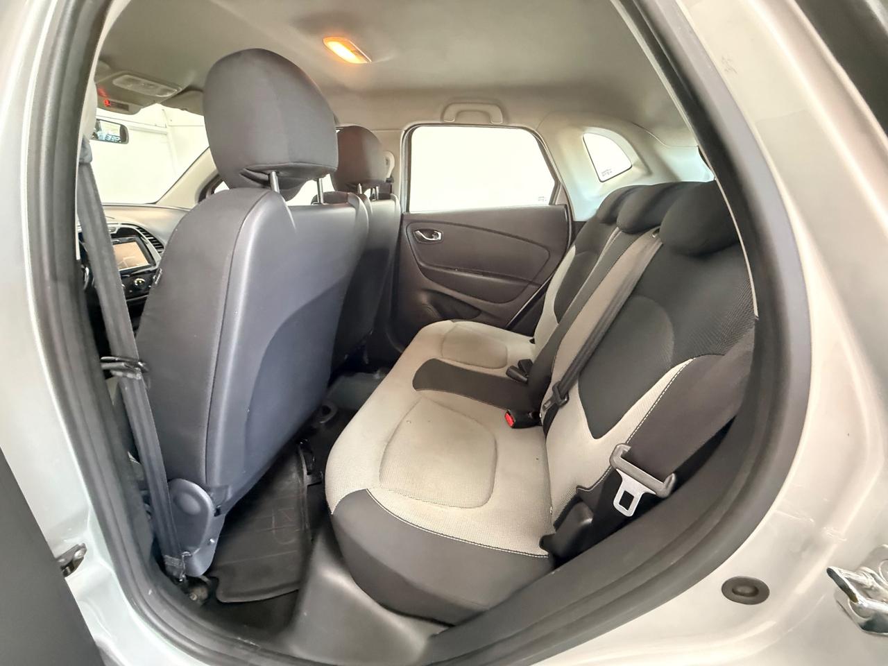 Renault Captur 1.5 dCi 8V 90 CV Energy Iconic Neopatentati 12/2015 Euro 6B