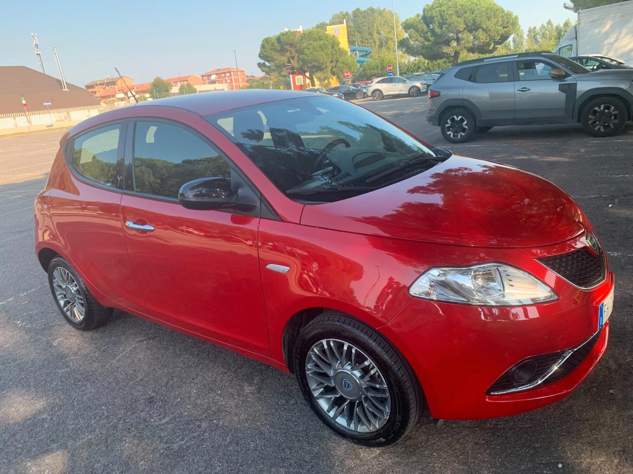 Lancia Ypsilon 1.2 69 CV 5 porte Gold