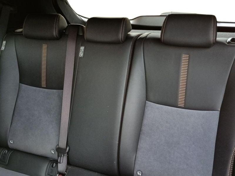 Lexus LBX 1.5 Hybrid 136 Cool 2WD
