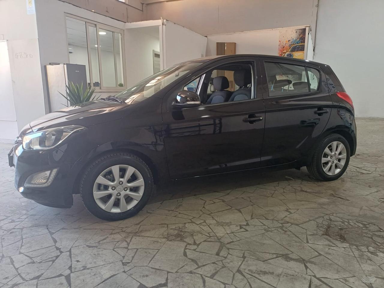 Hyundai i20 GPL DI SERIE - 2013