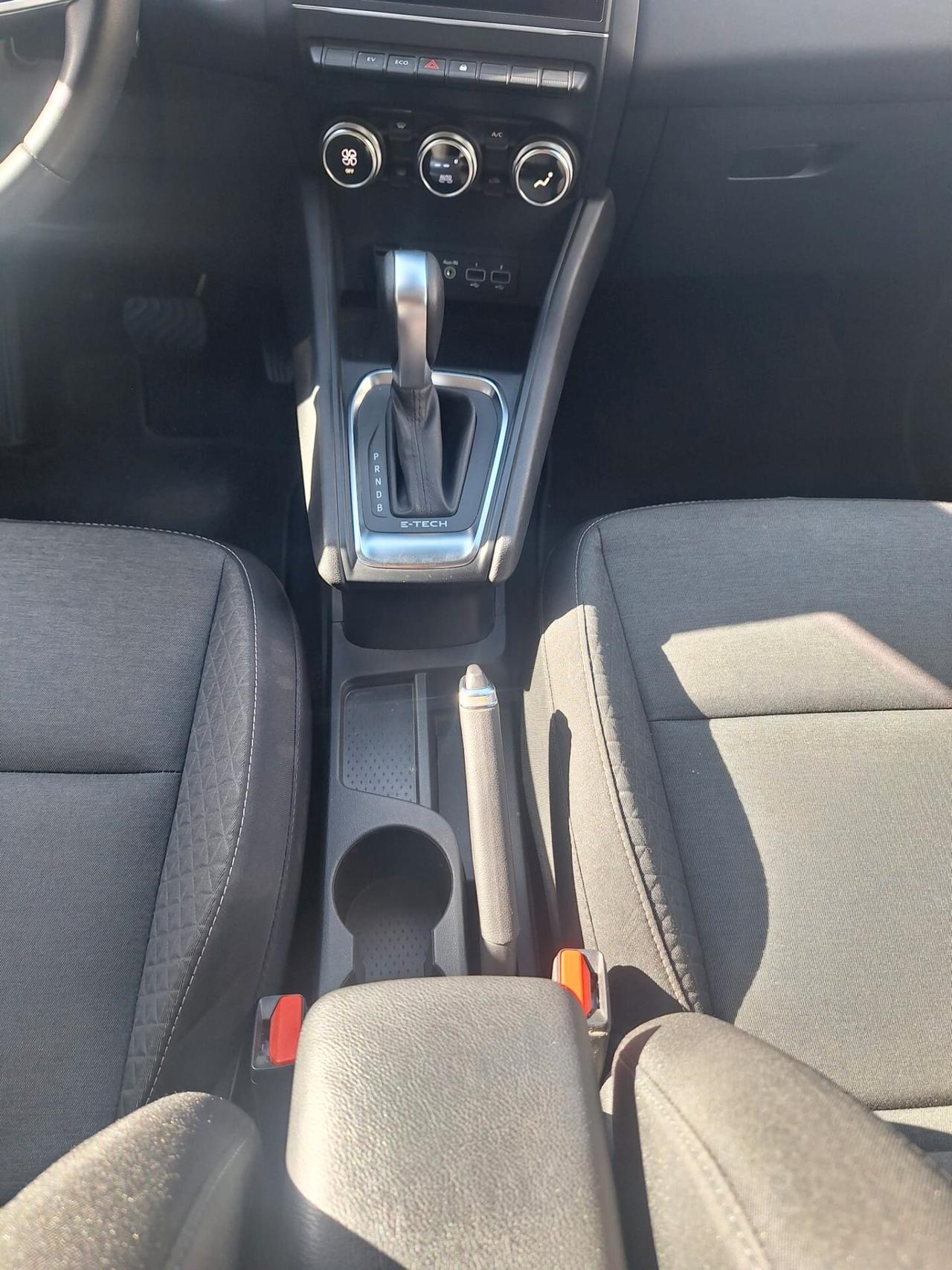 Renault Captur Mild Hybrid Intens