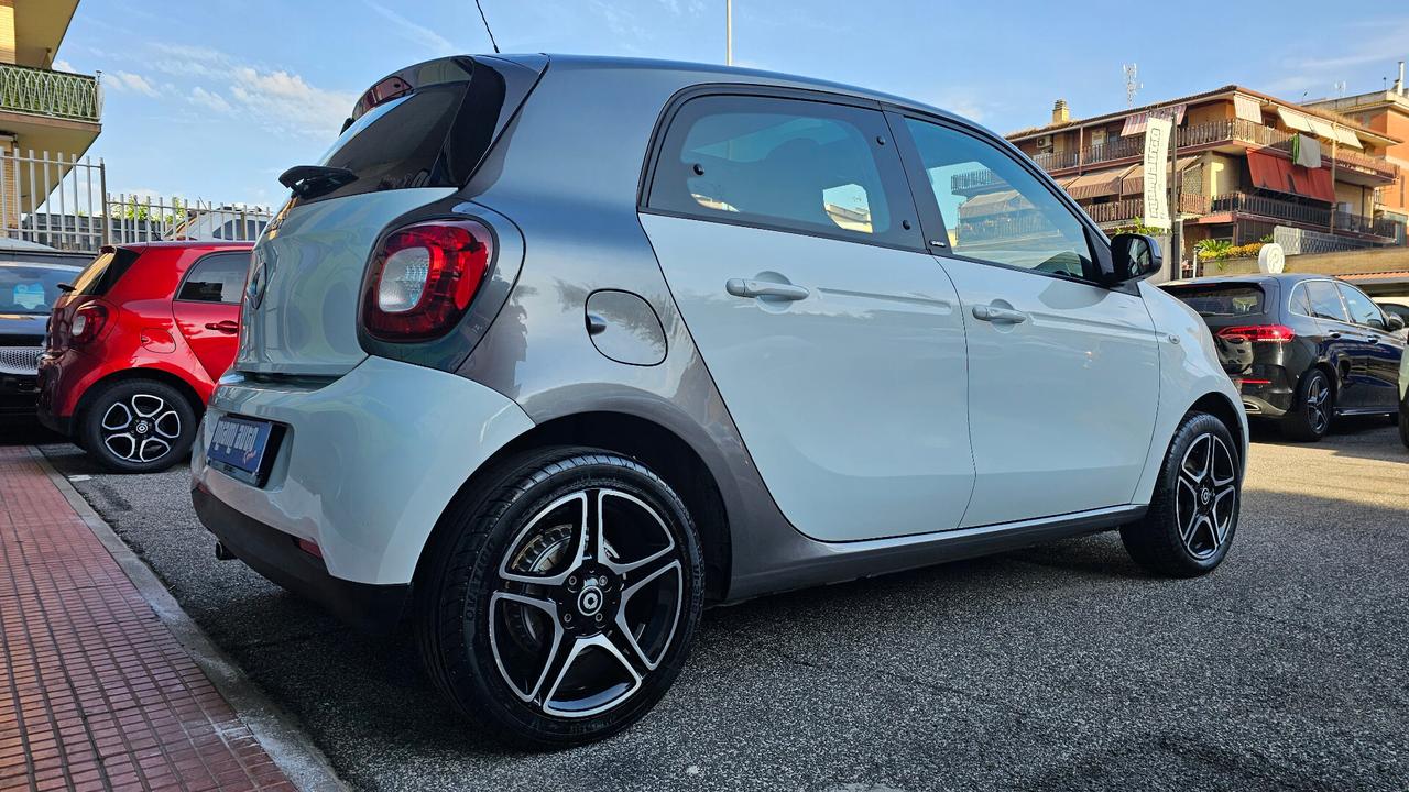Smart Forfour 70 1.0 twinamic Passion PACK SPORT NAV ANDROID CARVERTICAL OK