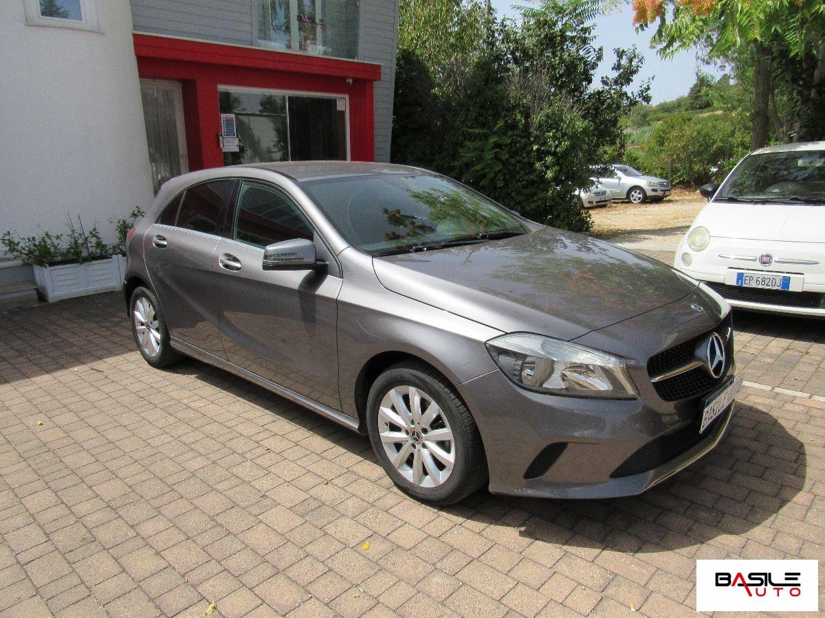 MERCEDES - Classe A - A 160 d Automatic Premium
