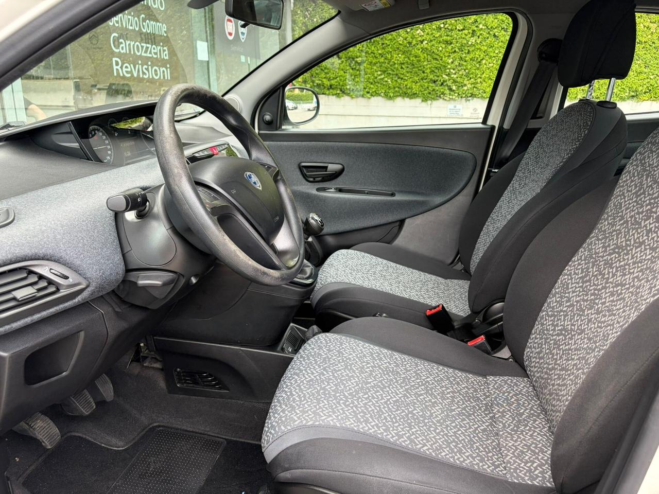 Lancia Ypsilon 1.2 69 CV 5 porte GPL Ecochic Elefantino Blu