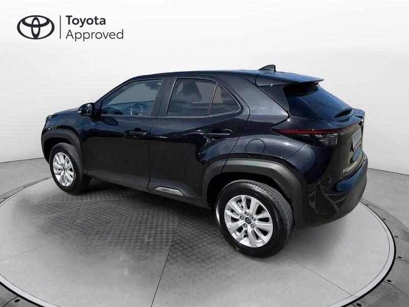 Toyota Yaris Cross 1.5h Business fwd 116 CV e-cvt