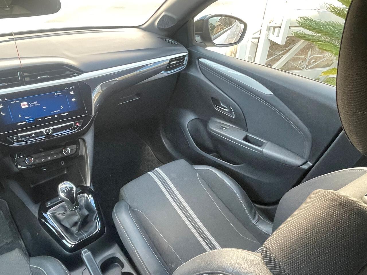 Opel Corsa 1.2 GS LINE 2024
