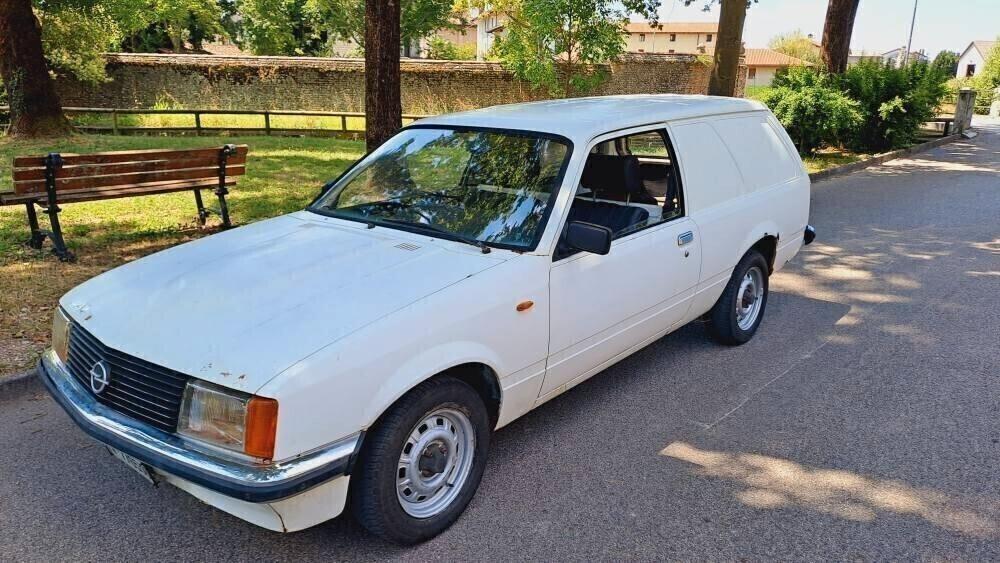 Opel delivery van