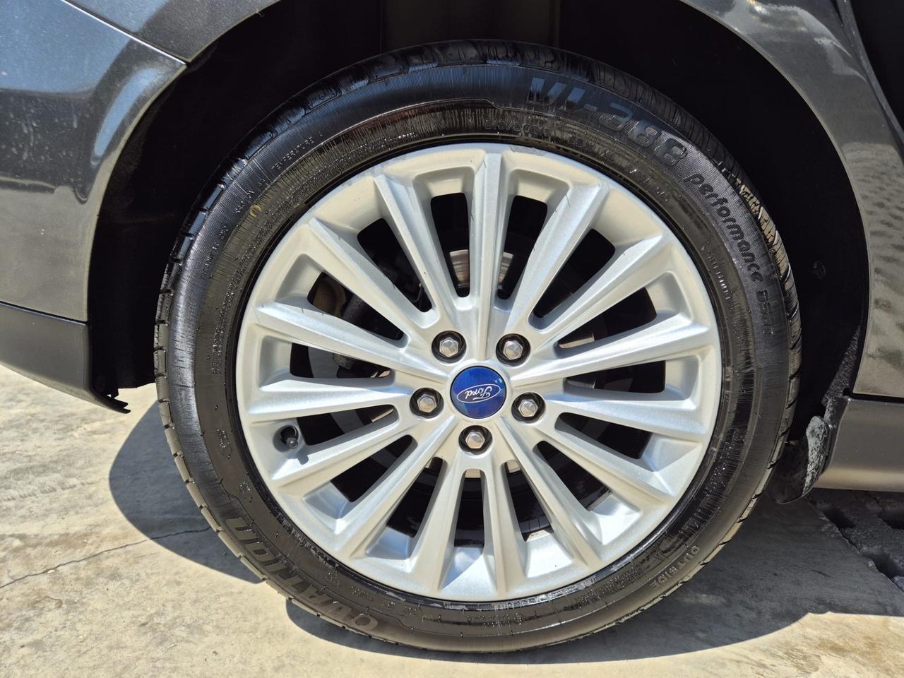 Ford Focus 1.6 120 CV GPL Titanium