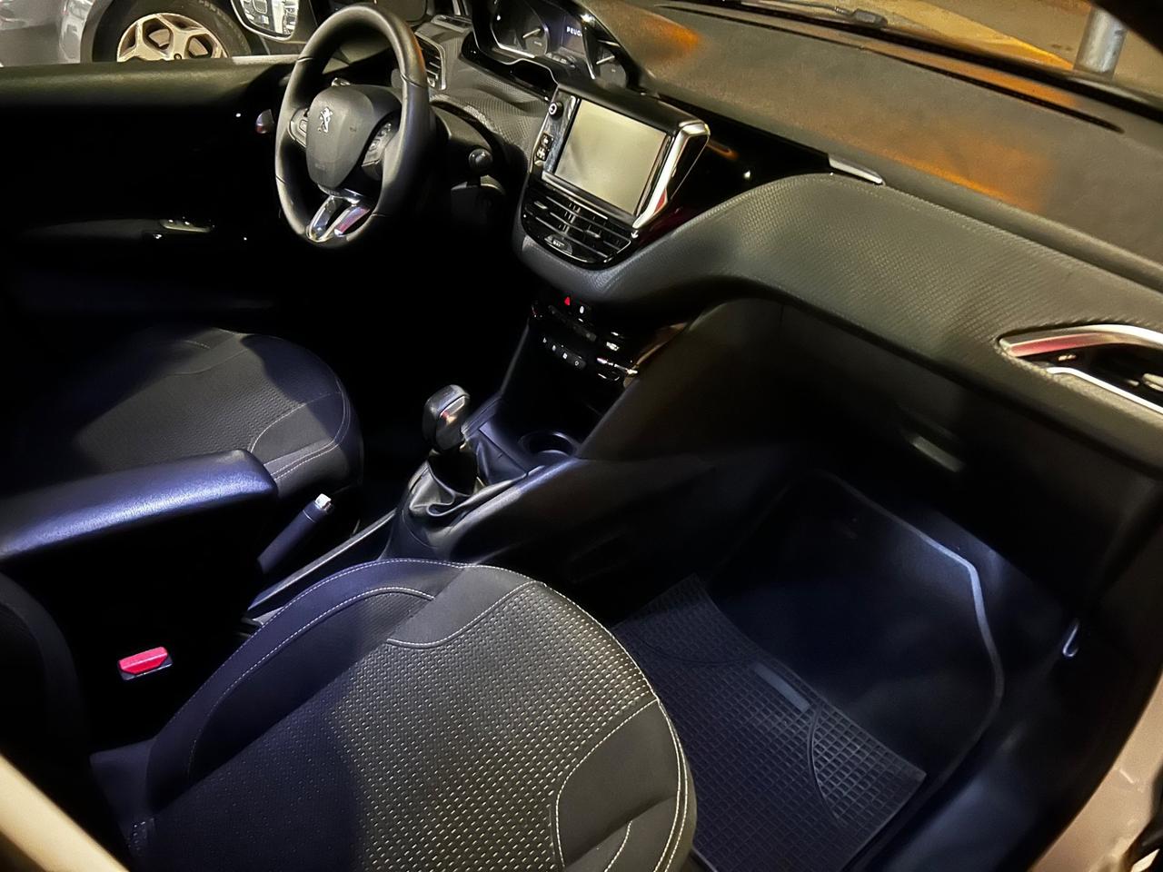 Peugeot 208 BlueHDi 75 5 porte Allure Tetto Panoramico