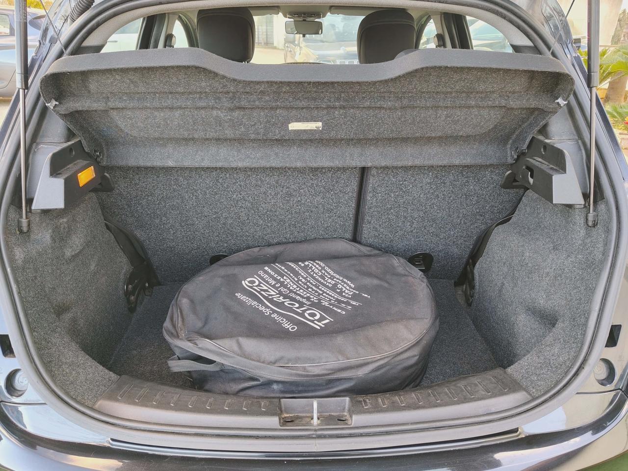 Lancia Ypsilon 1.2 Benzina / Gpl 69 CV 5 porte Gold - 2017