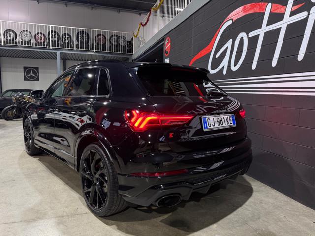 AUDI RS Q3 TOTAL BLACK SEDILI A GUSCIO TETTO