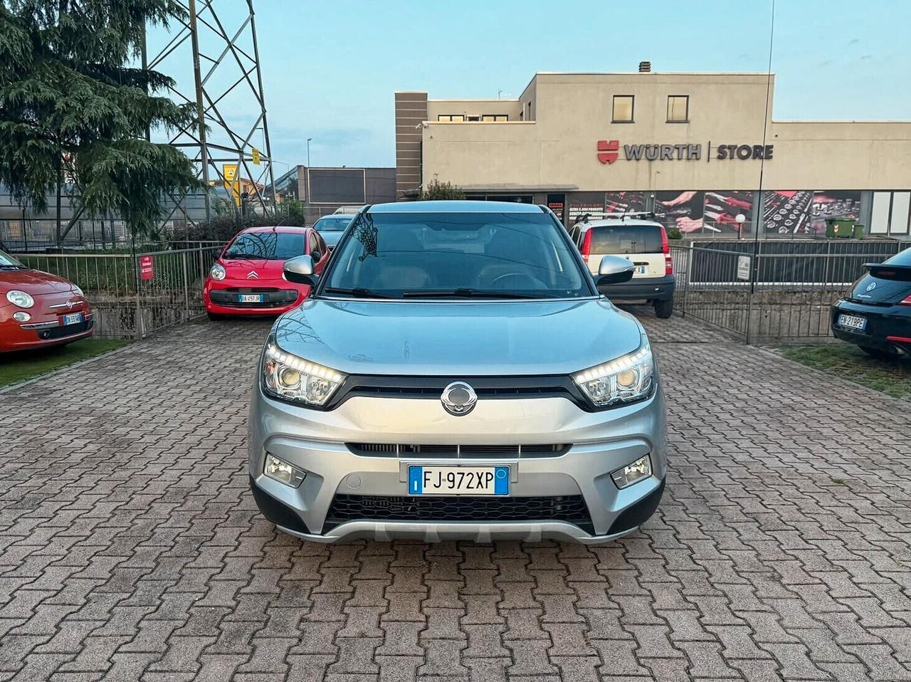 Ssangyong Tivoli 1.6d 2WD Be Hot Aebs TELECAMERA POSTERIORE CRUISE OK NEOPATENTATI