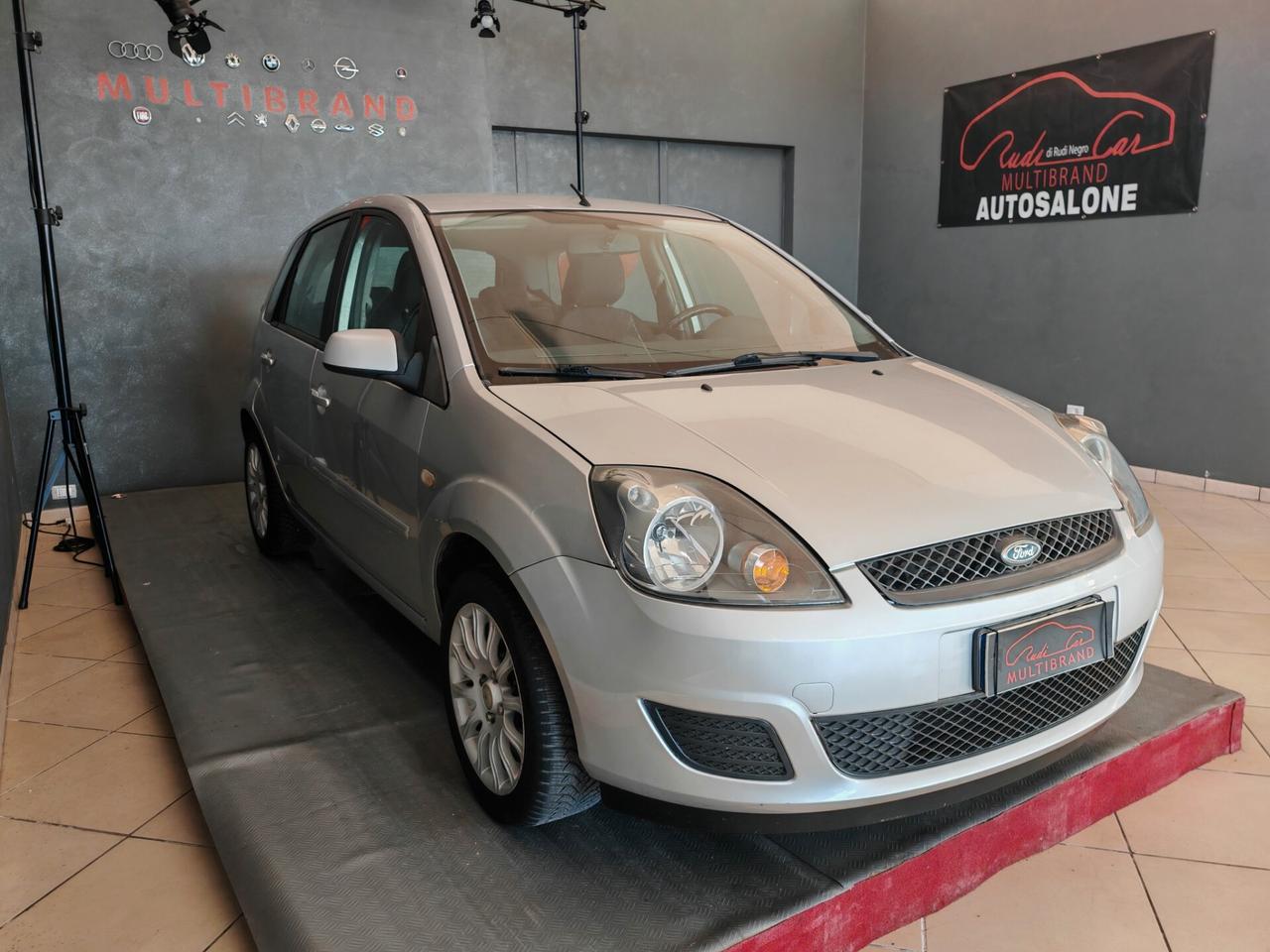 Ford Fiesta 1.4 TDCi 5p. Ghia