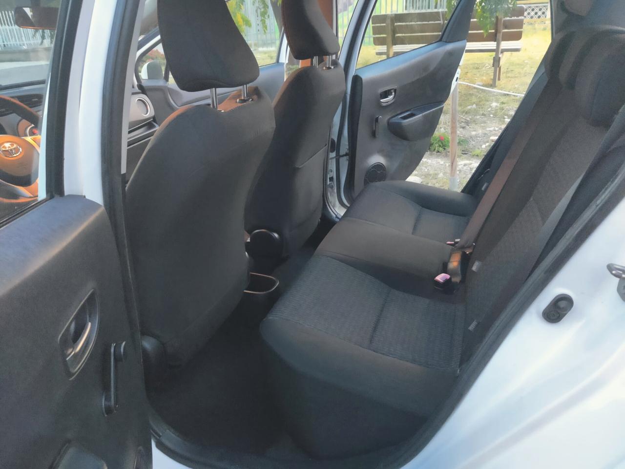 Toyota Yaris 1.0 5 porte Lounge