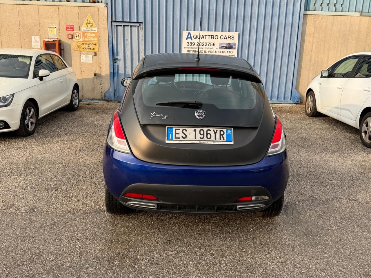 Lancia Ypsilon 1.2 69 CV 5 porte GPL Ecochic Silver
