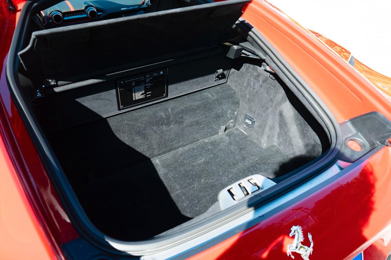 Ferrari 812 Superfast 800 cv 25.000 km UNICOPRO - 2020