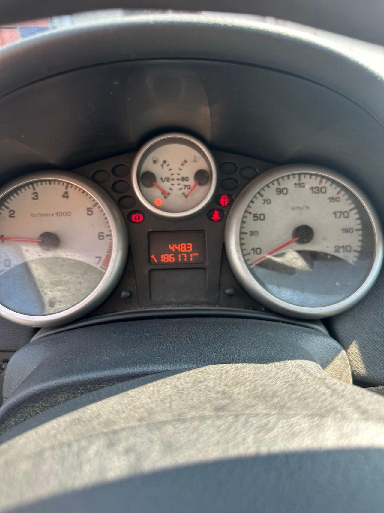 Peugeot 207 1.4 8V 75CV 5p. X Line ECO GPL